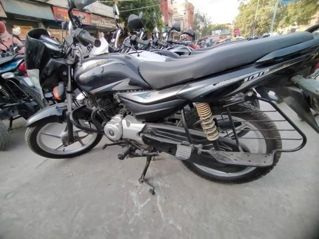 Bajaj Platina 100cc 2016