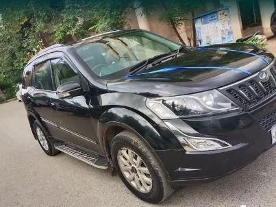 Mahindra XUV500 W10 2WD MT 2015