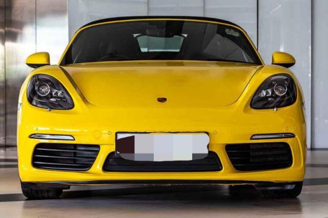Porsche 718 Boxster  2018