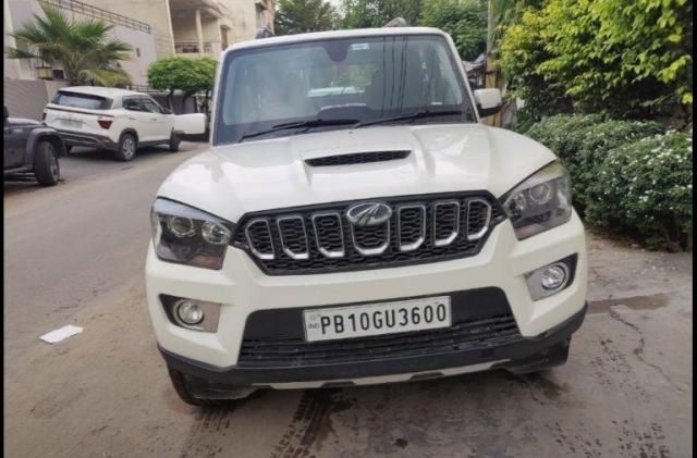 Mahindra Scorpio S11 2WD 2018