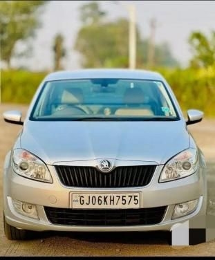 Skoda Rapid 1.5 TDI CR Style Plus AT 2016