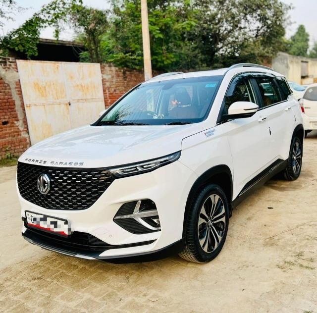 MG Hector Plus Sharp 1.5 Petrol Turbo Hybrid MT 6 STR 2022