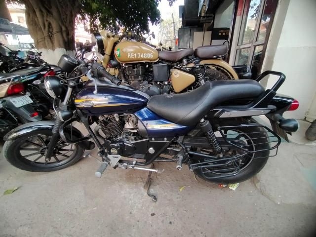 Bajaj Avenger Street 150 2016