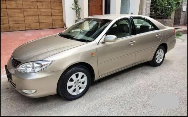 Toyota Camry V4 MT 2002