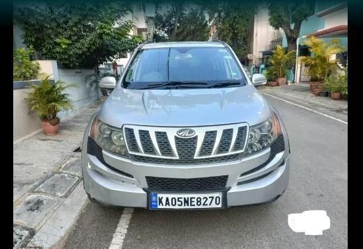 Mahindra XUV500 W8 2012