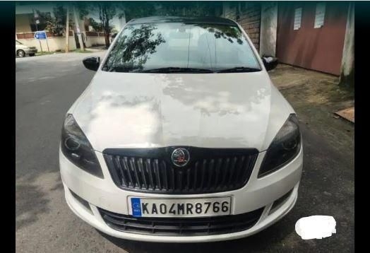 Skoda Rapid 1.6 MPI STYLE 2016