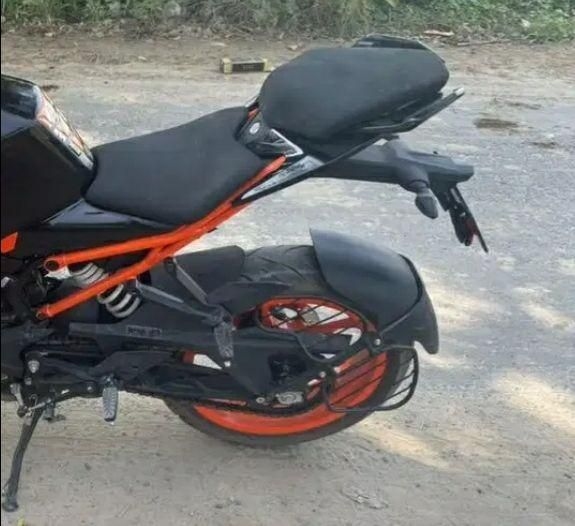 KTM RC 200 2021