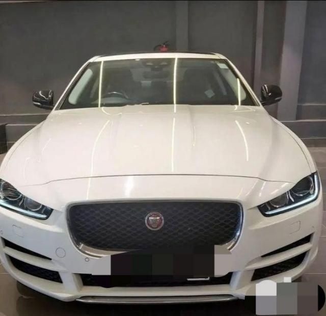 Jaguar XE Pure Diesel 2018