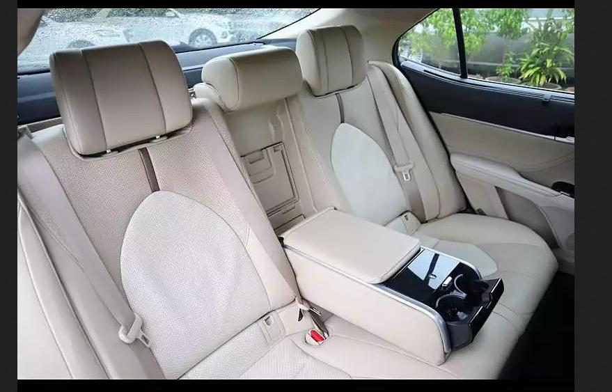 Toyota Camry Hybrid 2017