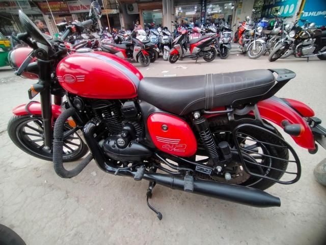 Jawa Forty Two 295CC ABS BS6 2021