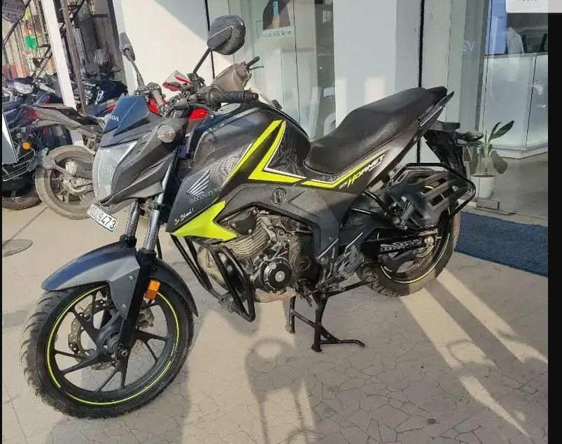 Honda CB Hornet 160R CBS 2017