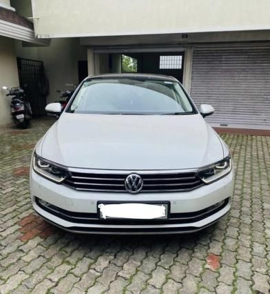 Volkswagen Passat Highline 2.0 TDI AT 2018