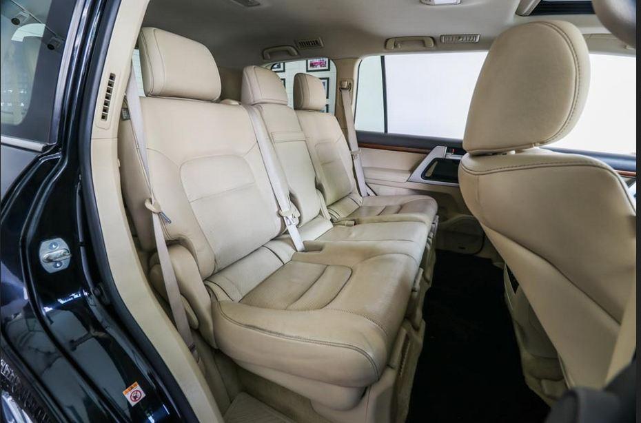 Toyota Land Cruiser V8 2014