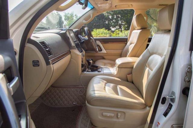 Toyota Land Cruiser V8 2014