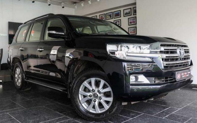 Toyota Land Cruiser V8 2014
