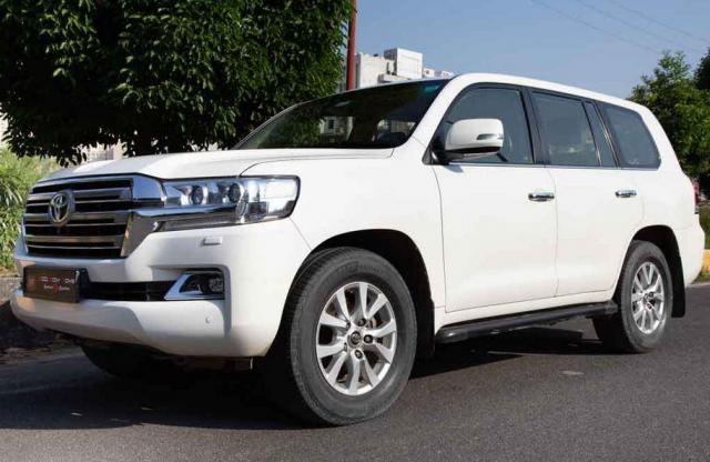 Toyota Land Cruiser V8 2014