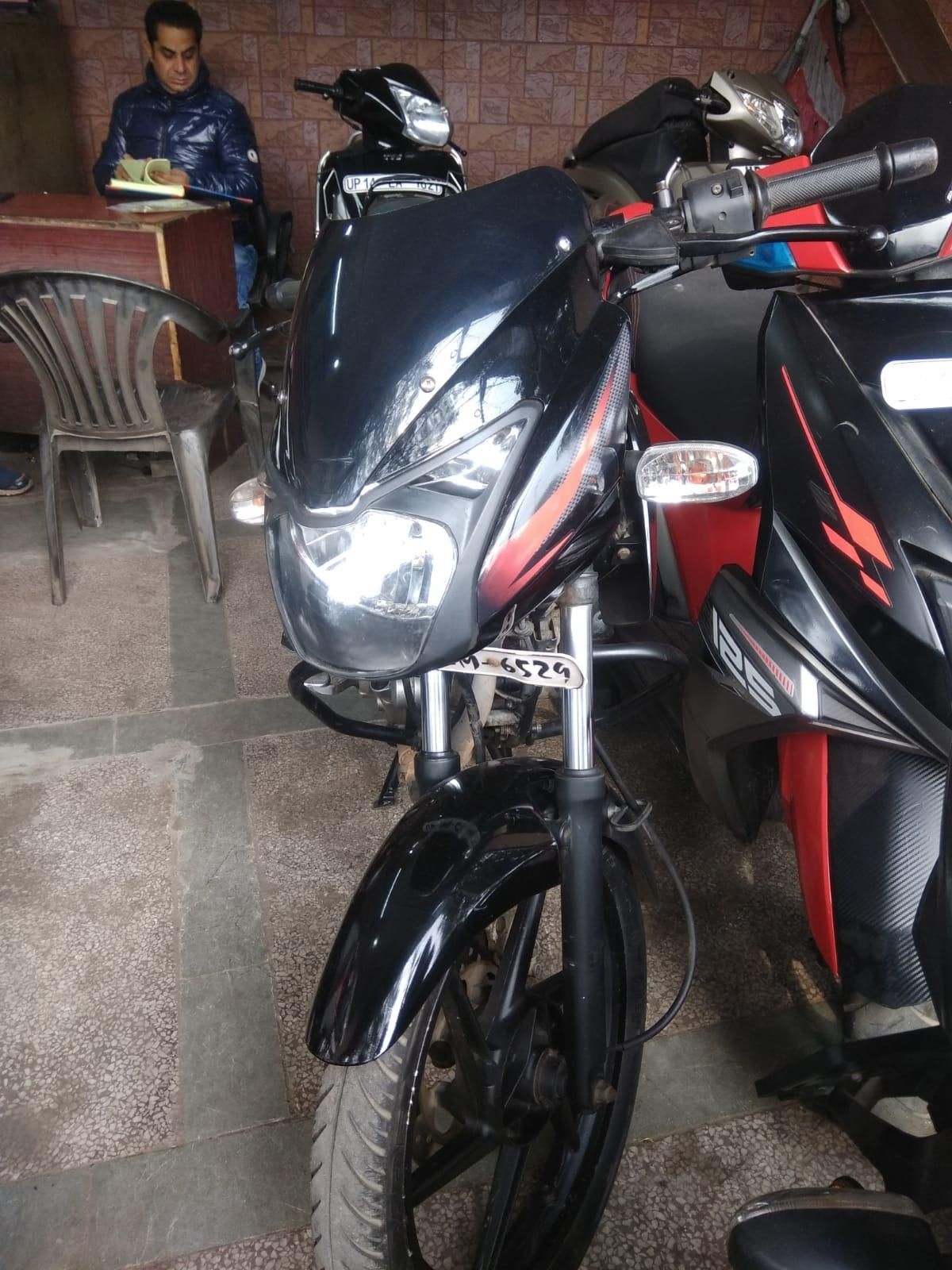 Bajaj Pulsar 150cc 2015