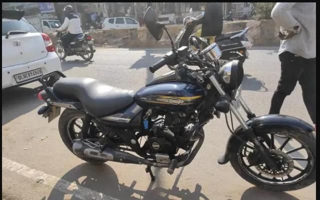 Bajaj Avenger Street 150 2016