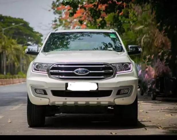 Ford Endeavour Titanium 3.2 4x4 AT 2017