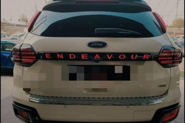 Ford Endeavour Titanium 2.2 4x2 MT 2018