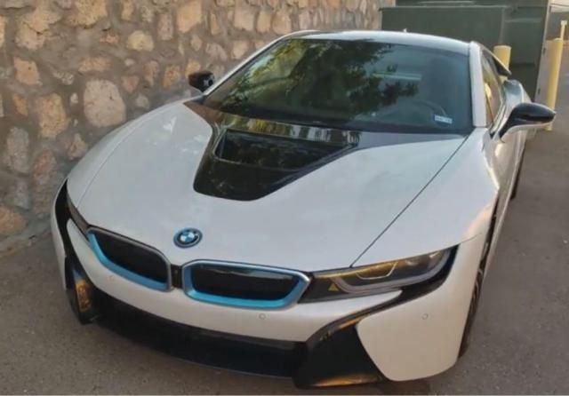 BMW i8 Hybrid 2017
