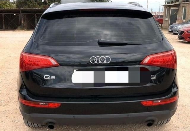 Audi Q5 2.0 TDI PREMIUM 2011