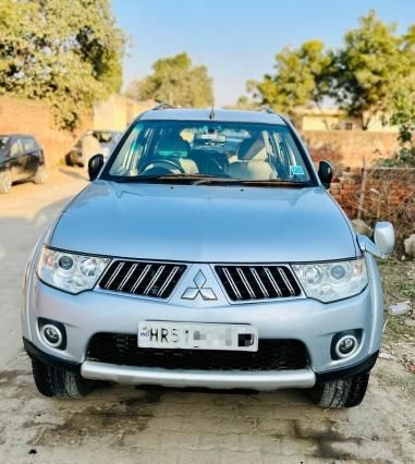 Mitsubishi Pajero Sport 4X4 2013