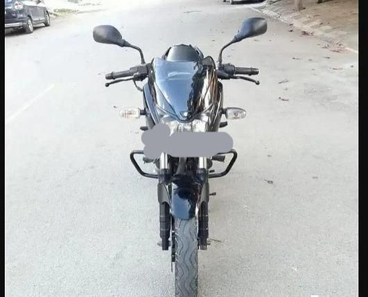 Bajaj Pulsar 220cc 2013