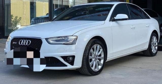 Audi A4 2.0 TDI Premium 2013