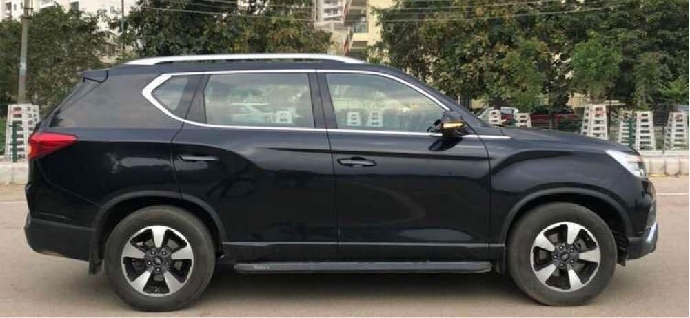 Mahindra Alturas G4 4WD AT 2018