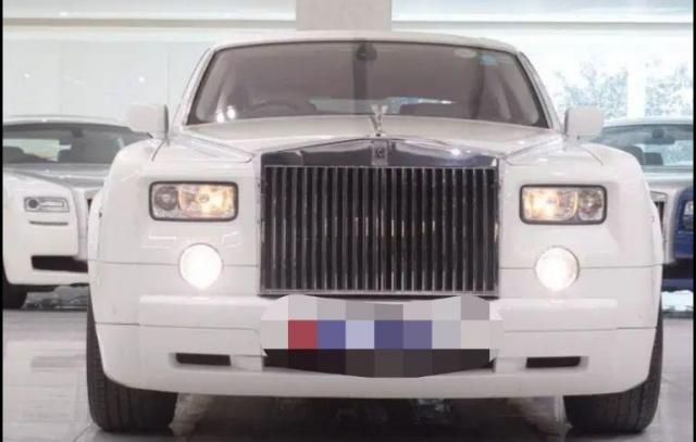 Rolls-Royce Phantom EWB 2019
