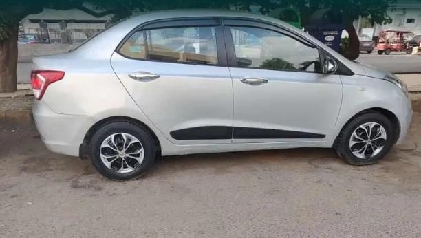 Hyundai Xcent S 1.2 2015