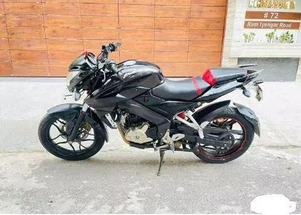 Bajaj Pulsar 150cc 2012