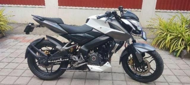 Bajaj Pulsar NS200 2017