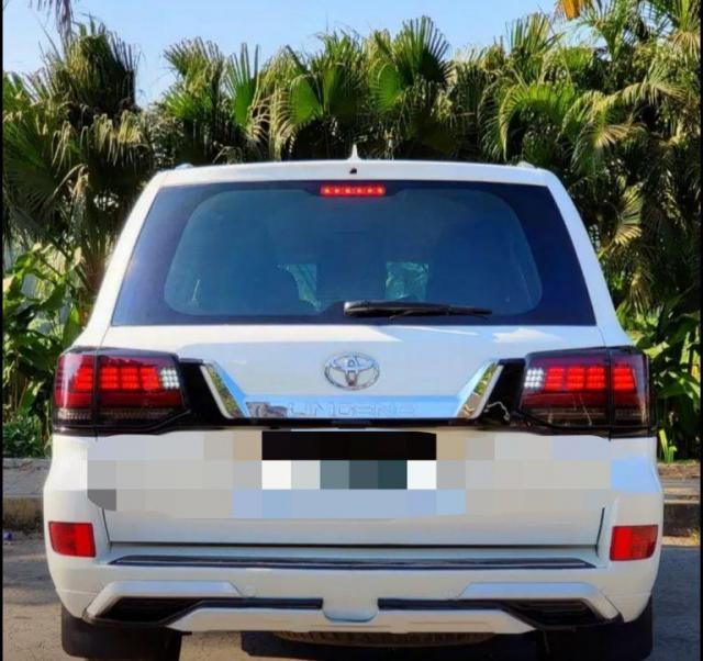 Toyota Land Cruiser V8 2011