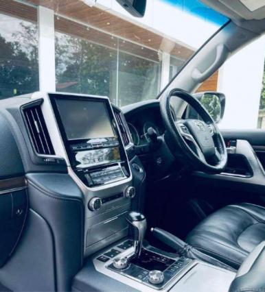 Toyota Land Cruiser Prado VX L 2017