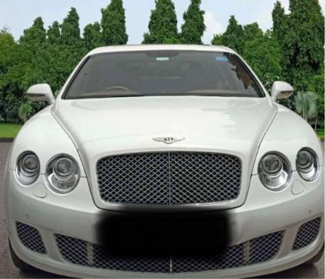 Bentley Flying Spur V8 2018