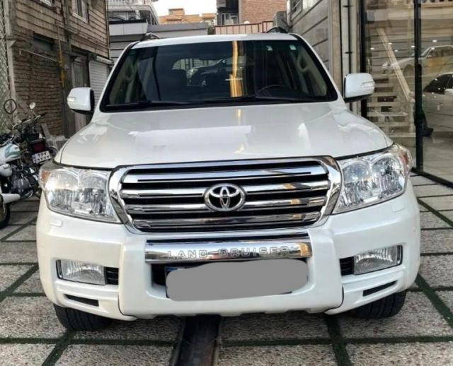 Toyota Land Cruiser V8 2010
