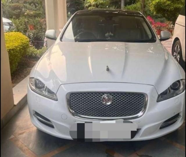 Jaguar XJ 3.0L Premium Luxury 2016