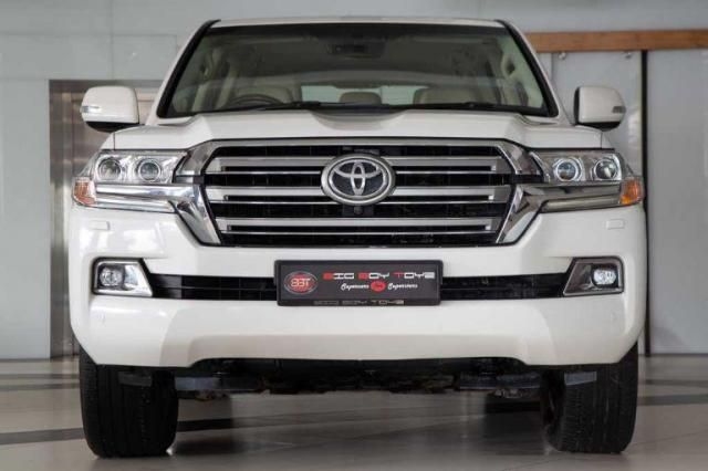 Toyota Land Cruiser LC 200 VX 2016