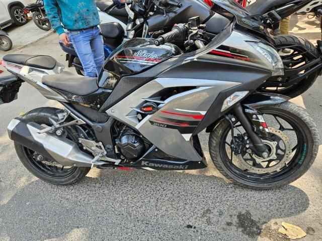 Kawasaki Ninja 300 ABS 2020