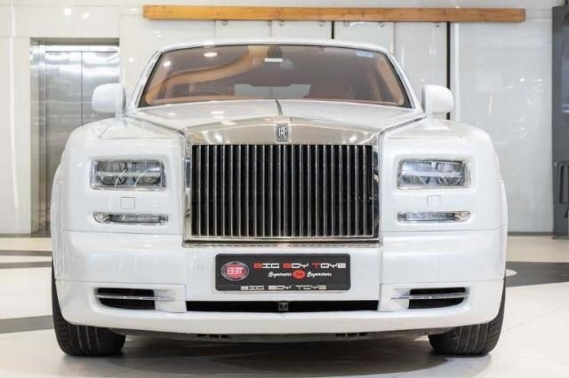 Rolls-Royce Phantom Sedan 2006