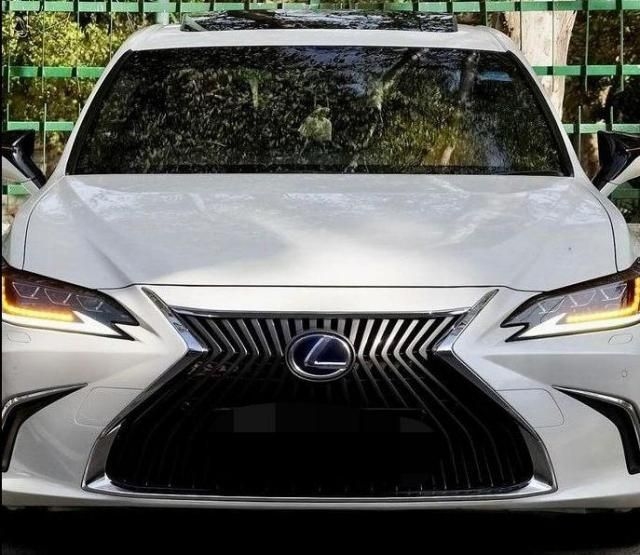 Lexus ES 300H 2018