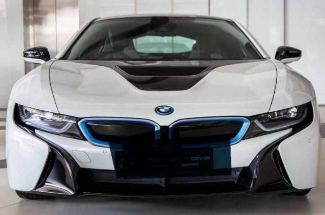 BMW i8 Hybrid 2016