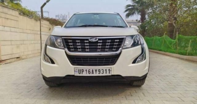 Mahindra XUV500 W10 1.99 2015