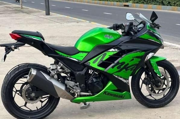 Kawasaki Ninja 300 ABS 2019