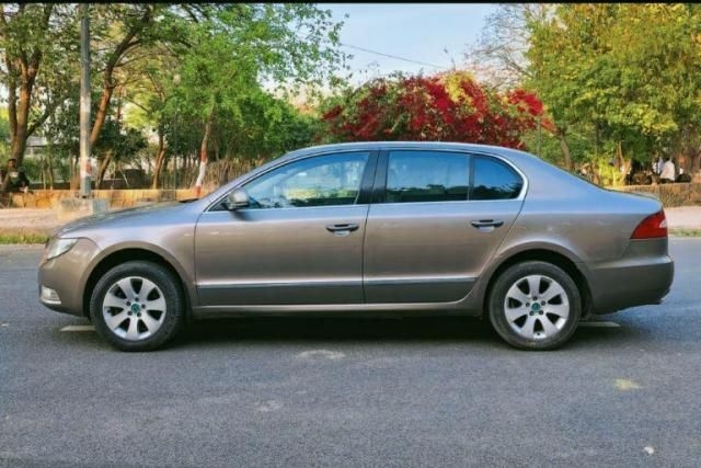 SKODA SUPERB 1.8 Style TSI AT 2012