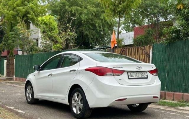 Hyundai Elantra 1.6 SX MT 2015