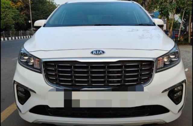 Kia Carnival Premium 7 STR 2022
