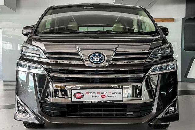 Toyota Vellfire Hybrid 2023